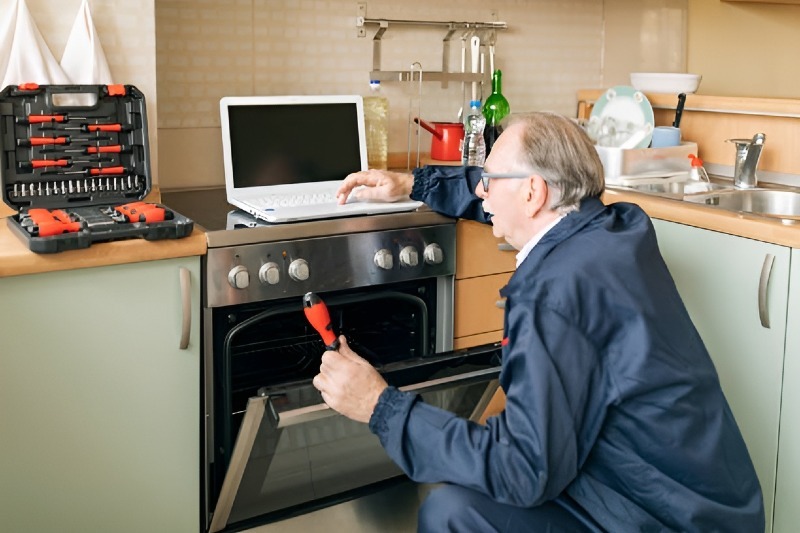 Oven & Stove repair in Thornton