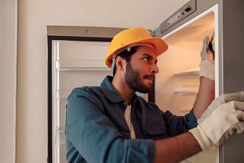 Refrigerator repair in Thornton